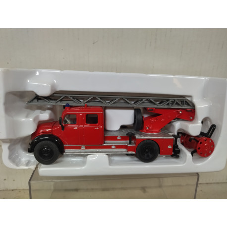 MAGIRUS-DEUTZ MERKUR 1961 FIRE ENGINE 1:50 SIKU 4114 BOX