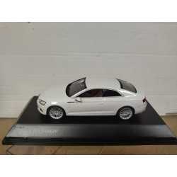 AUDI A5 COUPE 2016 WHITE 1:43 DEALER SPARK