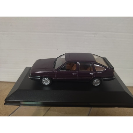 PEGASO 1060 CABEZON 1964 CAMPOFRIO (1) 1:43 ALTAYA IXO NO BOX DEFECT/NO RETROS