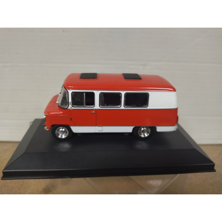 FSC ZSD NYSA M521 1968 TAXI POLONIA 1:43 ALTAYA IXO DEFECT/NO RETRO BOX NO ORIGINAL