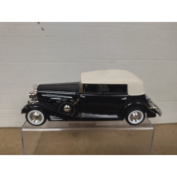 CADILLAC FLEETWOOD 1933 BLACK 1:32 ROAD SIGNATURE DEFECT/NO BOX