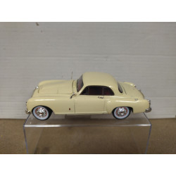 NASH-HEALEY COUPE 1953 WHITE/CREAM 1:32 ROAD SIGNATURE NO BOX DEFECT