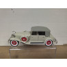 CHRYSLER LEBARON 1932 1:32 ROAD SIGNATURE NO BOX