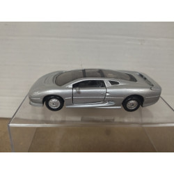 JAGUAR XJ220 SILVER 1:40 MAISTO NO BOX