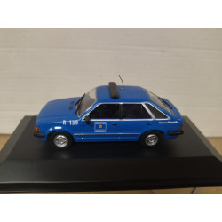 FORD ESCORT 1982 MK3 MOSSOS POLICIA 1:43 ALTAYA IXO CAJA NO ORIGINAL DESGUACE
