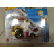 FELINE LUCKY WHITE 2025 9/10 CELEBRATION RACERS 1:64 HOT WHEELS