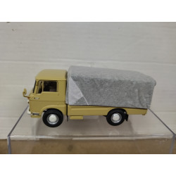 ISUZU ELF LOW FLOOR TRUCK 1:43 TOMICA LIMITED VINTAGE LV-43 02B