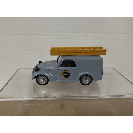 FIAT 500B 1946 VAN STIPEL 1:43 BRUMM R046 NO BOX