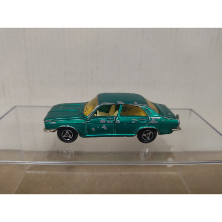 CHRYSLER 180 GREEN (2) 1:60/apx 1:64 MAJORETTE 208 NO BOX