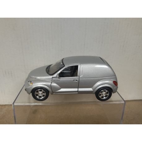 CRYSLER PT CRUISER SILVER PANEL VAN 1:32 BOLEY NO BOX