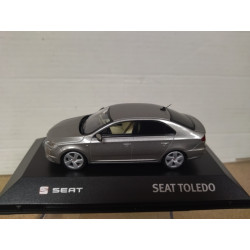 SEAT TOLEDO 2012 GREY 1:43 AUTOEMOCION IXO