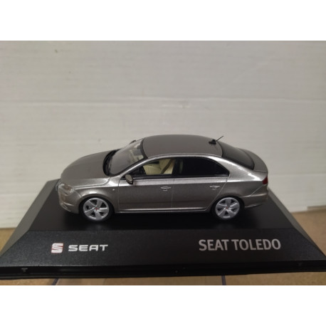 SEAT TOLEDO 2012 GREY 1:43 AUTOEMOCION IXO