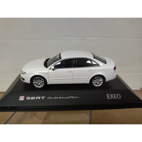 SEAT EXEO 2012 WHITE 1:43 AUTOEMOCION IXO