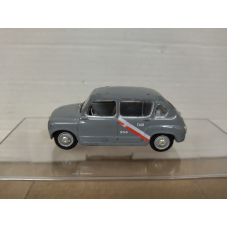 SEAT 800 1968 2-SERIE TAXI BILBAO 1:43 SALVAT SOLIDO NO BOX DESGUACE