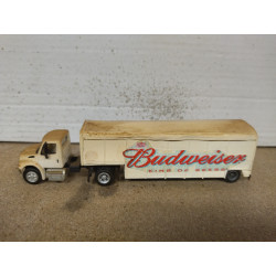 CAMION/TRUCK USA BUDWEISER WHITE 1:87 H0 SUCIO/DESGUACE