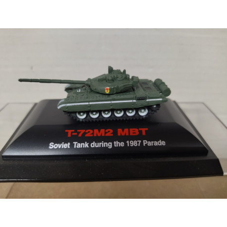 T-72 M2 1987 MBT 1987 SOVIET PARADE 1:144 TRUMPETER