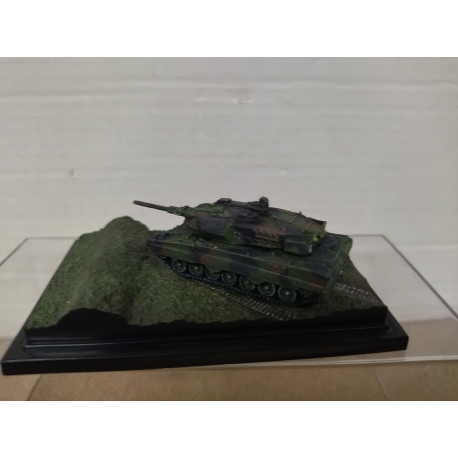 LEOPARD 2 A4 TANK GERMANY 1:144 CAN.DO