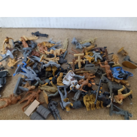 SOLDADOS LOTE MIXTURADO 1:72 NO BOX