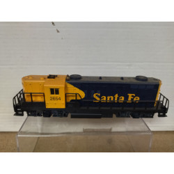 LOCOMOTORA SANTA FE 2654 NO TEST/NO FUNCIONA/DESGUACE 1:87 H0 MEHANO NO BOX