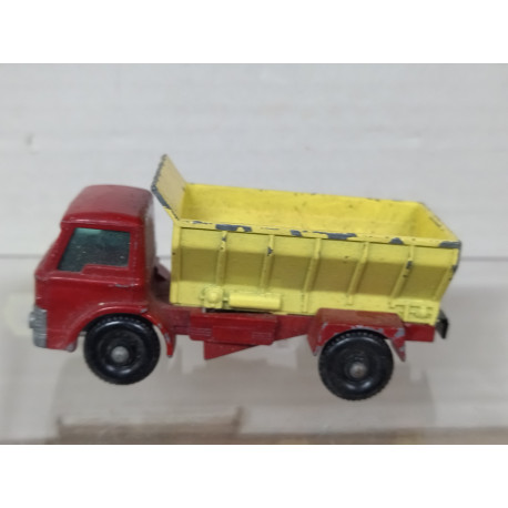 FORD GRIT SPREADRING TRUCK LESNEY 70 1:85/apx 1:64 MATCHBOX NO BOX