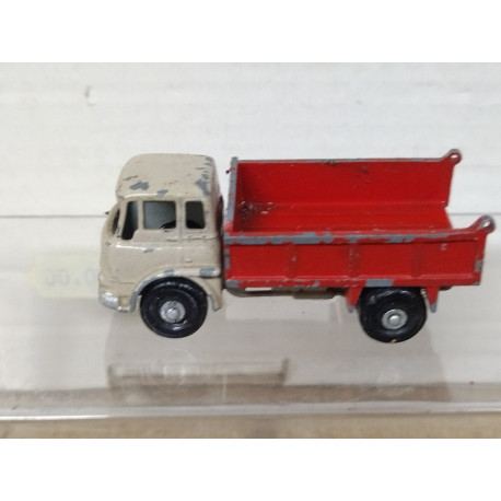 BEDFORD 7 ton TIPPER LESNEY 3 1:85/apx 1:64 MATCHBOX