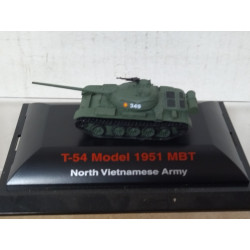 T-54 MODEL 1951 MBT NORTH VIETNAMESE ARMY 1:144 TRUMPETER