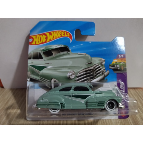 CHEVROLET FLEETLINE 1947 GREEN 3/5 LAYIN´LOW 1:64 HOT WHEELS
