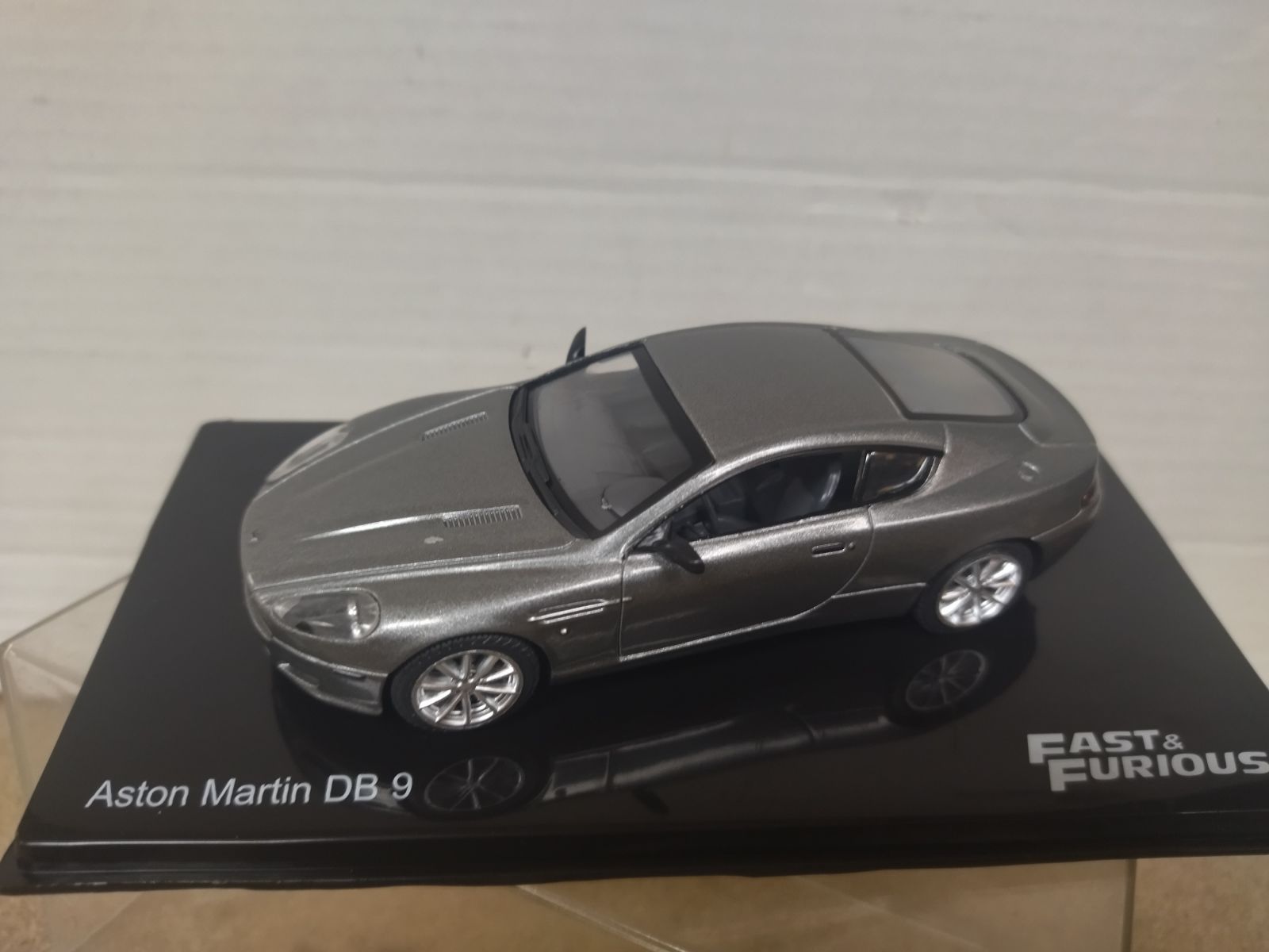 ASTON MARTIN DB9 GREY FAST & FURIOUS 1:43 ALTAYA IXO - BCN STOCK CARS
