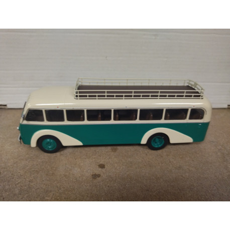PANHARD MOVIC IE.24 1948 AUTOBUS 1:43 SALVAT IXO BLISTER ABIERTO