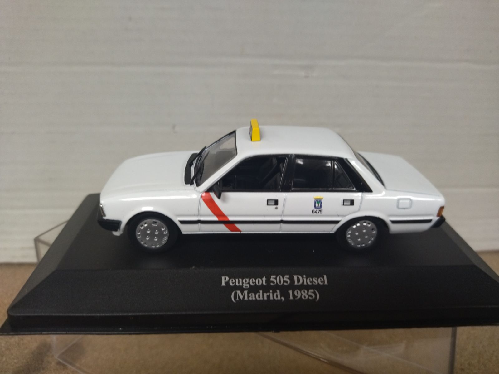 Peugeot 505 Taxi Madrid 1/43 ▫️Vendu ▫️État