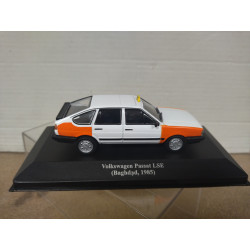 VOLKSWAGEN PASSAT 1983 B2 LSE TAXI BAGHDAD IRAQ 1:43 ALTAYA IXO