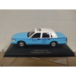 LINCOLN TOWN CAR 1996 TAXI WASHINGTON DC USA 1:43 ALTAYA IXO