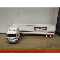 INTERNATIONAL EAGLE CABOVER 1990 LITTLE DEBBIE AMERICAN TRUCK 1:43 ALTAYA IXO