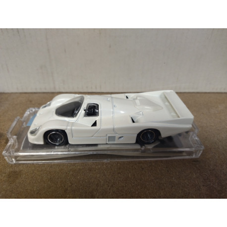 PORSCHE 956 24 H LE MANS LOWENBRAU 1:43 VITESSE