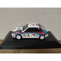 LANCIA DELTA INTEGRALE 1992 RALLY PORTUGAL KANKKUNEN 1:43 ALTAYA IXO BOX NO ORIGINAL