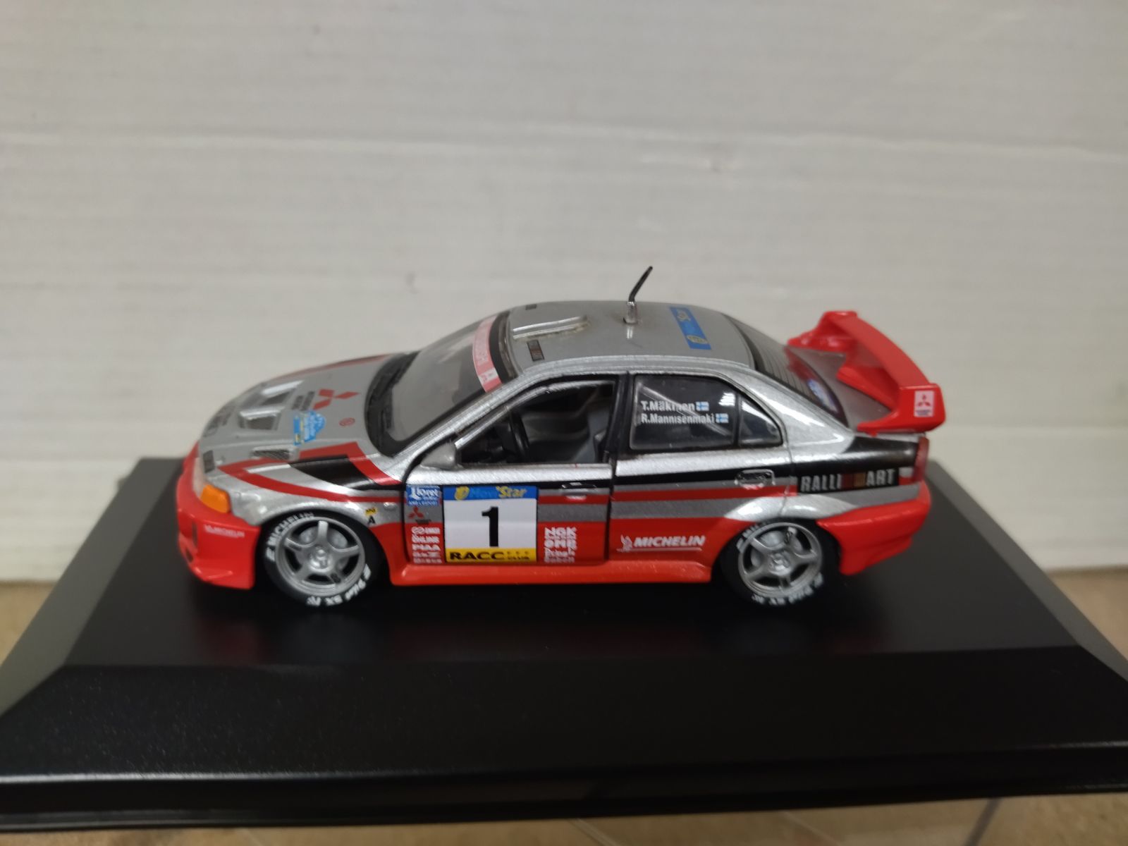 MITSUBISHI LANCER EVO V 1998 WRC RALLY CATALUÑA MAKINEN 1:43