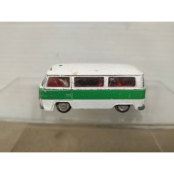 VOLKSWAGEN T2 BUS WHITE/GREEN 1:66/apx 1:64 SCHUCO 317910 NO BOX