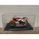 SUZUKI RG 500 1977 BARRY SHEENE n7 MOTO/BIKE 1:24 ALTAYA IXO