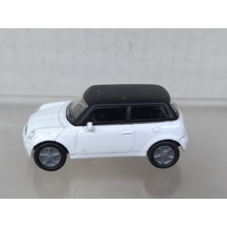 MINI COOPER WHITE/BLACK HIGH-SPEED NO BOX