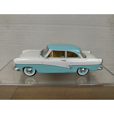 FORD TAUNUS 17 COUPE 1957 BLUE/WHITE 1:43 SOLIDO NO BOX