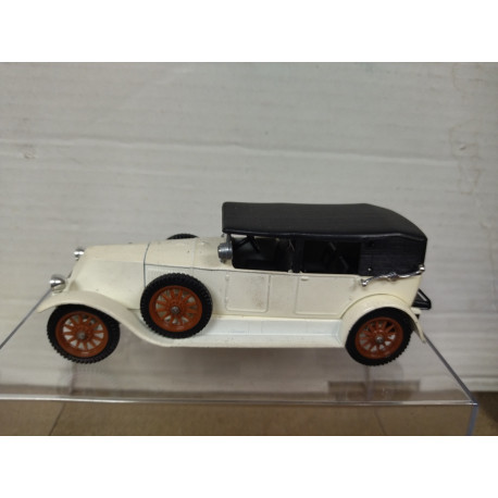 RENAULT 40CV WHITE & BLACK 1:43 SOLIDO NO BOX