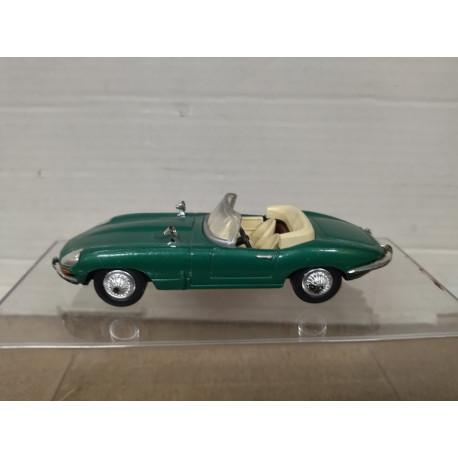 JAGUAR E-TYPE 1961 CABRIOLET GREEN 1:43 NEW RAY NO BOX