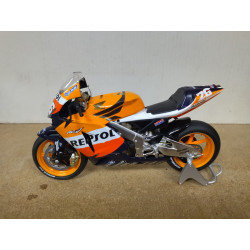 HONDA RC 211V 2006 DANI PEDROSA MOTO GP 1:12 ALTAYA IXO