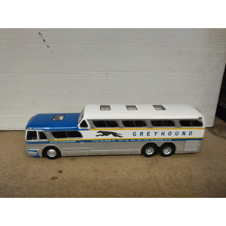 GMC SCENICRUISER 1956 GREYHOUND AUTOBUS USA 1:43 SALVAT IXO DEFECTUOSO/NO BOX