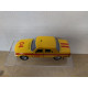 GAZ-31105 VOLGA GAS EMERGENCY SERVICE 1:40 WELLY DEFECT/NO BOX