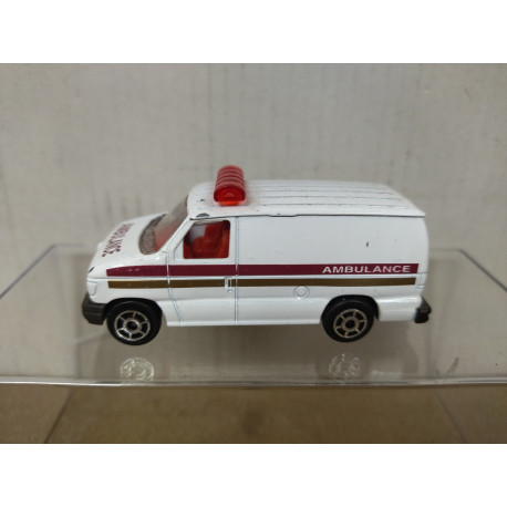 FORD ECOLINE COMBI AMBULANCE 1:63/apx 1:64 MAJORETTE 270/271 NO BOX