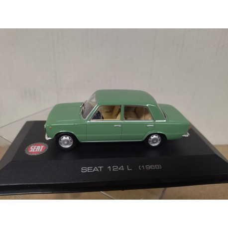 SEAT 124 L 1969 VERDE 1:43 ALTAYA IXO