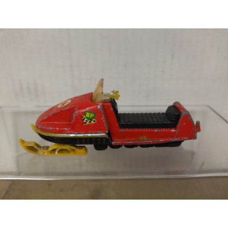 MOTO NIEGE/MOTO NIEVE ROUGE 1:60/apx 1:64 MAJORETTE NO BOX