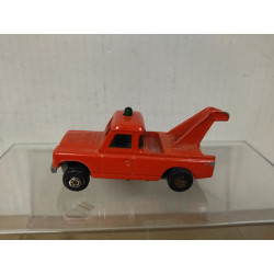 LAND ROVER PICKUP GRUA ROJO apx 1:64 GUISVAL NO BOX