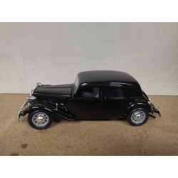 CITROEN TRACTION 15CV TA BLACK 1:24 BBURAGO 1501 NO BOX